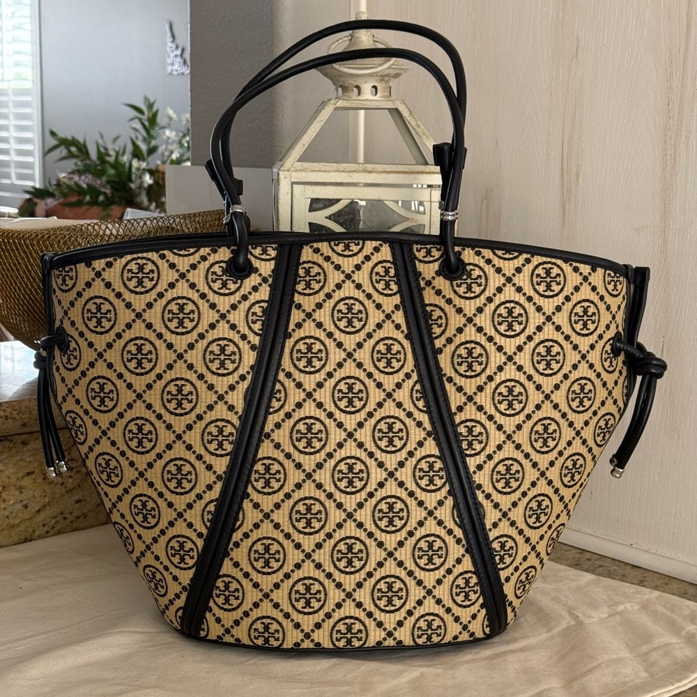 New Tory Burch large tote